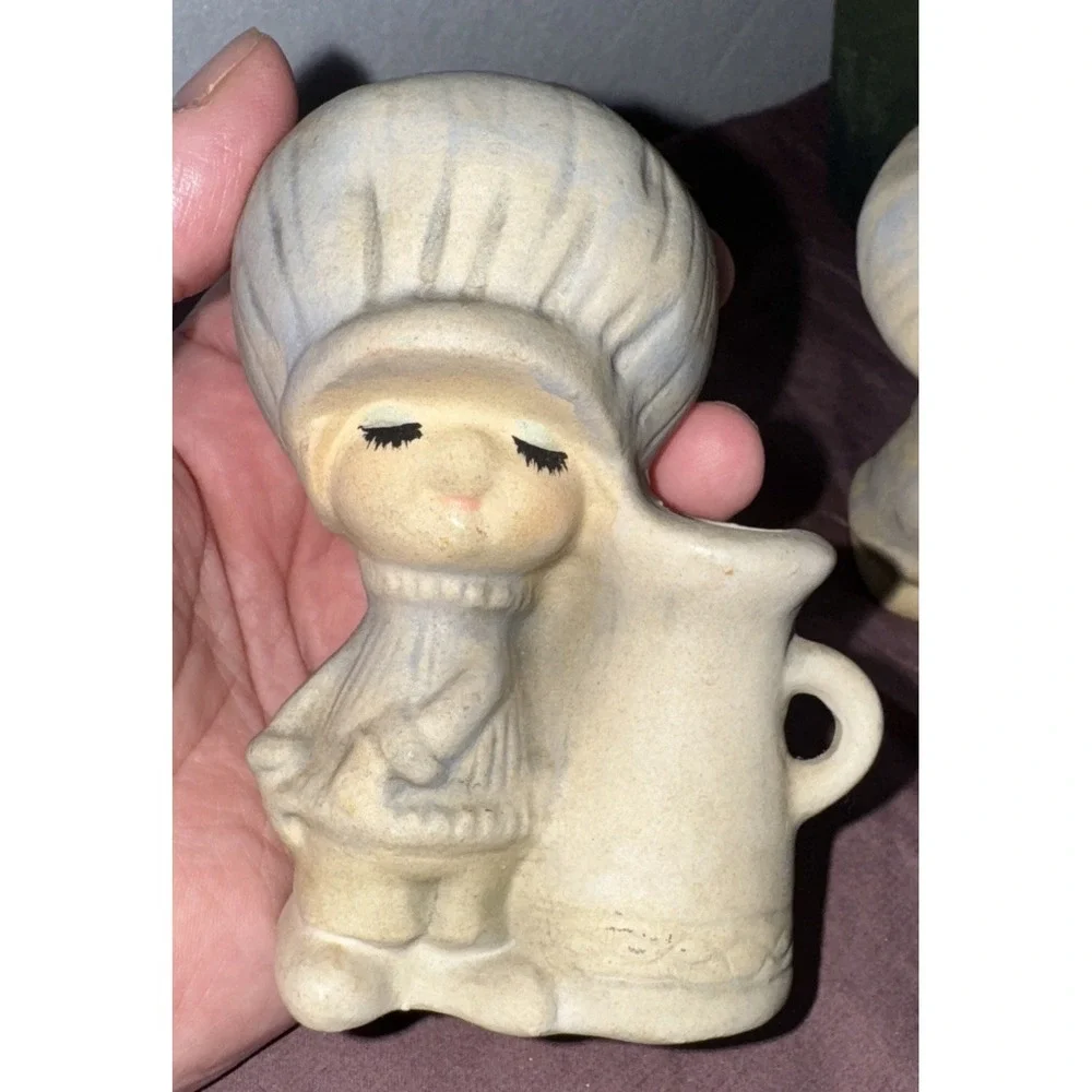 Vintage UCTCI Japan Big‎ blue Hat Girl And Boy Figurine. 4